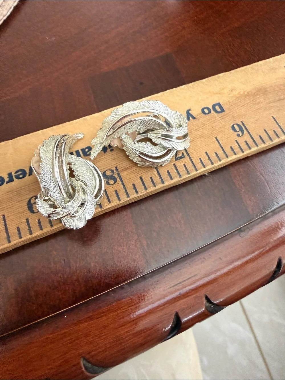 Vintage Sarah Con ClipOn Earrings